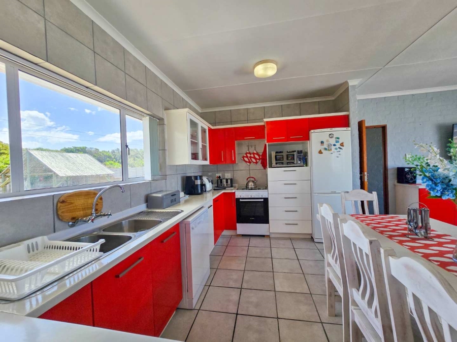 4 Bedroom Property for Sale in Jongensfontein Western Cape